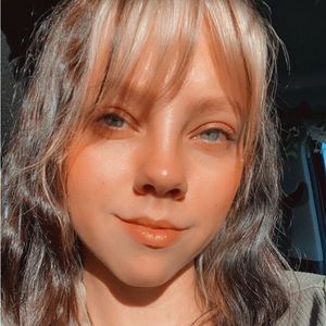 Meet your Posher, Kay